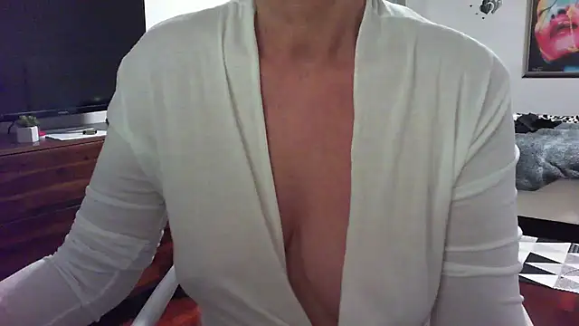   Angel78   online show from January 2025 03:35:02 PM