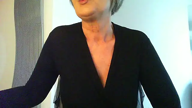  Angel78   online show from October 2025 09:10:02 AM