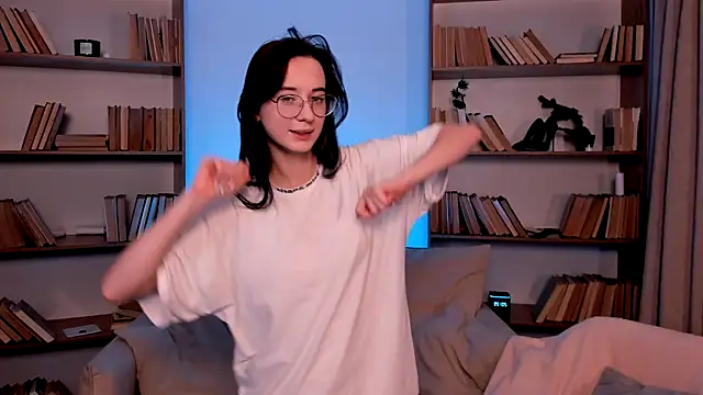Snapshot of Dark_Lola_ chatting on February 2025 01:40:02 PM Dark Lola online show from February 2025 01:40:02 PM