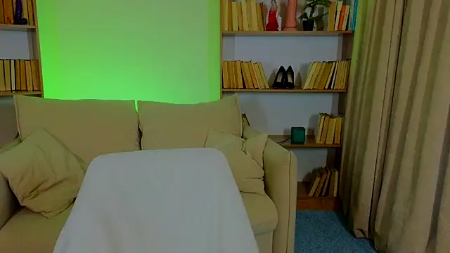Snapshot of Dark_Lola_ chatting on March 2025 08:46:01 AM Dark Lola online show from March 2025 08:46:01 AM