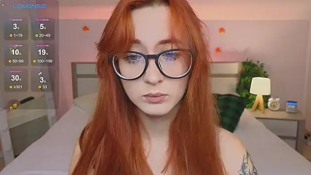 Snapshot of Dark_Lola_ chatting on October 2025 01:40:01 AM Dark Lola online show from October 2025 01:40:01 AM
