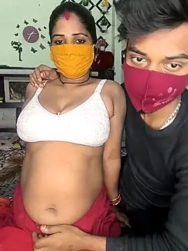 Snapshot of Indian_Lust_Couple chatting on March 2025 08:09:01 PM Indian Lust Couple online show from March 2025 08:09:01 PM