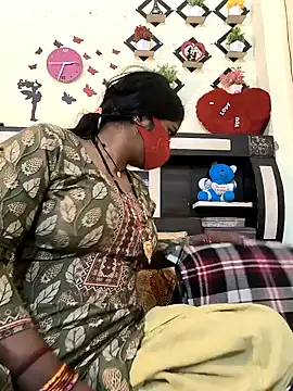 Snapshot of Indian_Lust_Couple chatting on January 2025 09:04:02 AM Indian Lust Couple online show from January 2025 09:04:02 AM