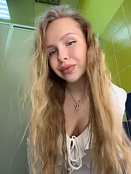 mur girl online show from March 2026 12:53:01 PM