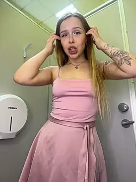 mur girl online show from June 2026 12:33:01 PM