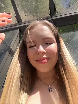 mur girl online show from June 2026 12:55:02 PM