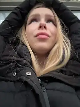 Snapshot of mur_girl chatting on November 2025 12:27:01 PM mur girl online show from November 2025 12:27:01 PM