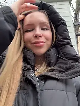 Snapshot of mur_girl chatting on November 2025 11:43:02 AM mur girl online show from November 2025 11:43:02 AM