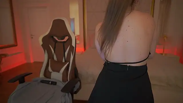 GentleAdellee online show from February 2026 07:08:02 AM