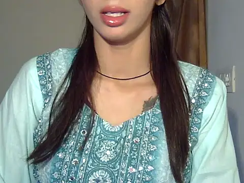 MAAYRA 09 online show from January 2026 05:03:02 AM