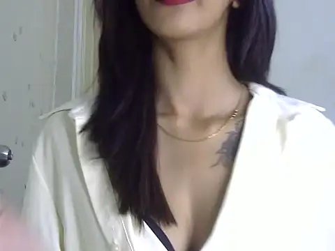 MAAYRA 09 online show from May 2026 10:53:01 PM