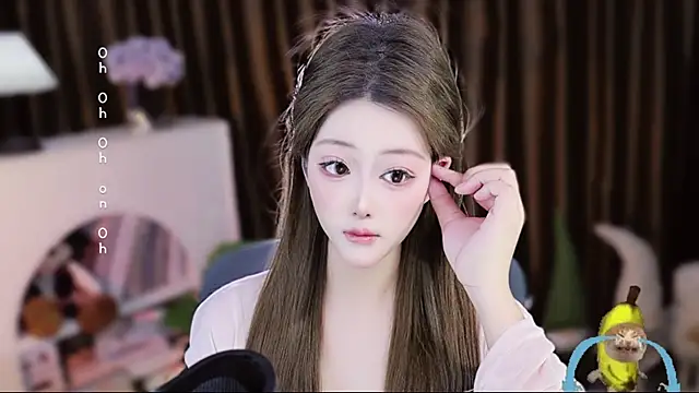 Arwyn-rr online show from April 2026 10:19:02 AM