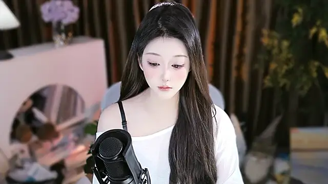 Arwyn-rr online show from November 2025 11:36:02 AM