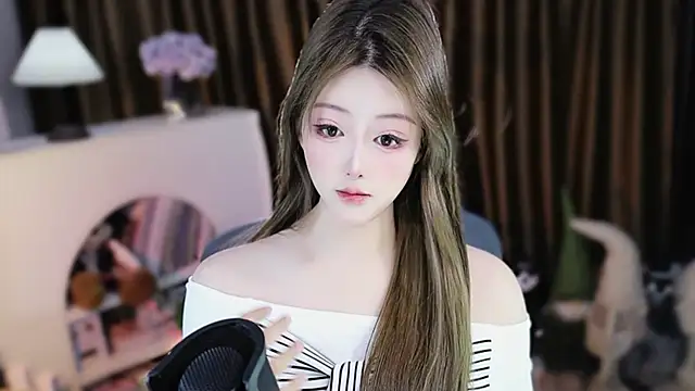 Arwyn-rr online show from March 2026 12:49:01 PM