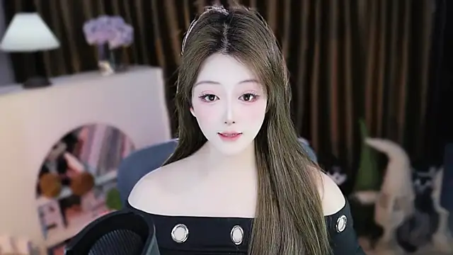 Arwyn-rr online show from March 2026 12:07:01 PM