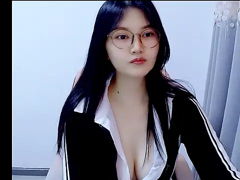 Little-sweet online show from October 2025 01:49:01 AM