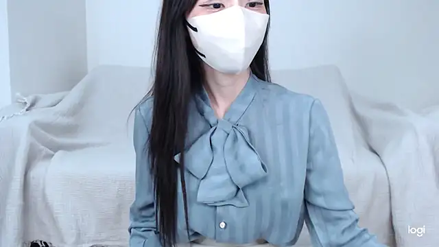 Snapshot of MIU-oxo chatting on December 2024 01:49:02 PM MIU-oxo online show from December 2024 01:49:02 PM