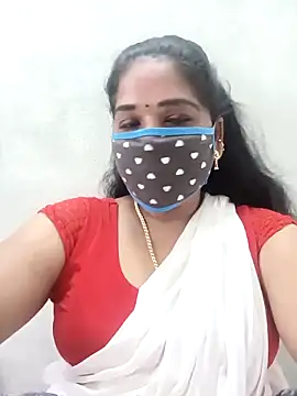 Snapshot of MaaliiiPonuTamil chatting on October 2025 01:40:01 AM MaaliiiPonuTamil online show from October 2025 01:40:01 AM