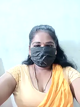 Snapshot of MaaliiiPonuTamil chatting on October 2025 02:12:01 AM MaaliiiPonuTamil online show from October 2025 02:12:01 AM