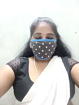 Snapshot of MaaliiiPonuTamil chatting on October 2025 01:23:01 PM MaaliiiPonuTamil online show from October 2025 01:23:01 PM