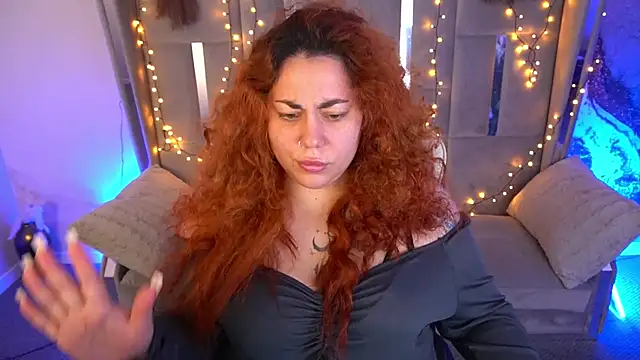 Kittywakee online show from April 2026 08:48:02 PM