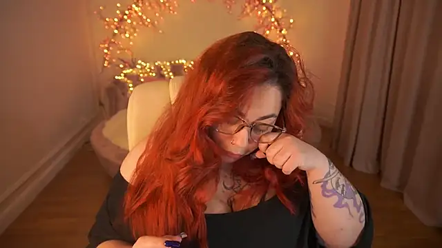 Snapshot of Kittywakee chatting on July 2026 09:45:02 PM Kittywakee online show from July 2026 09:45:02 PM