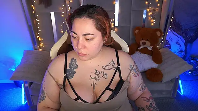 Kittywakee online show from March 2026 09:35:01 PM