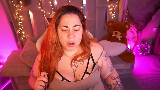 Kittywakee online show from March 2026 10:21:01 PM