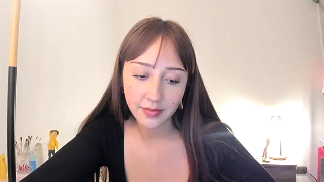 Snapshot of HeyTati chatting on December 2024 12:24:01 AM HeyTati online show from December 2024 12:24:01 AM