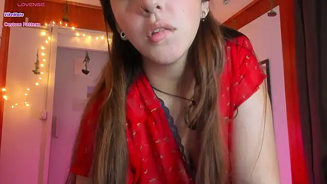 Snapshot of HeyTati chatting on March 2026 01:42:01 AM HeyTati online show from March 2026 01:42:01 AM