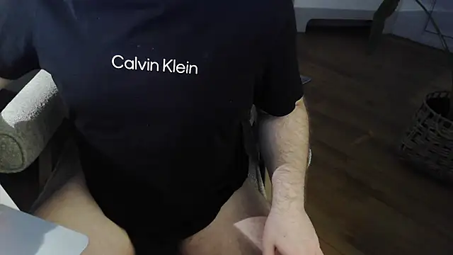 precumboyy online show from May 2026 01:42:01 AM