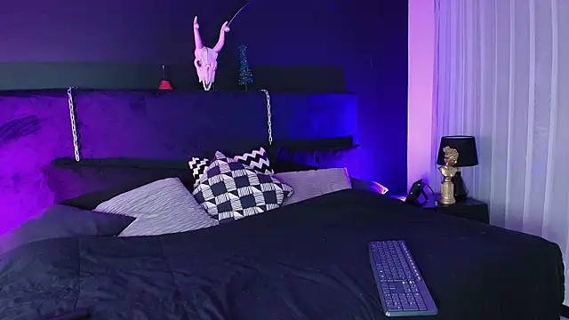 Snapshot of Aylen_darkmoor chatting on November 2025 07:51:01 PM Aylen darkmoor online show from November 2025 07:51:01 PM