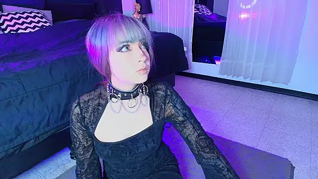 Snapshot of Aylen_darkmoor chatting on December 2025 07:48:01 PM Aylen darkmoor online show from December 2025 07:48:01 PM