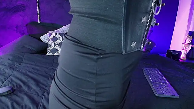 Snapshot of Aylen_darkmoor chatting on November 2025 07:58:01 PM Aylen darkmoor online show from November 2025 07:58:01 PM