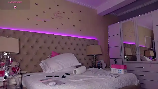 Alicia007 online show from April 2026 05:03:01 AM