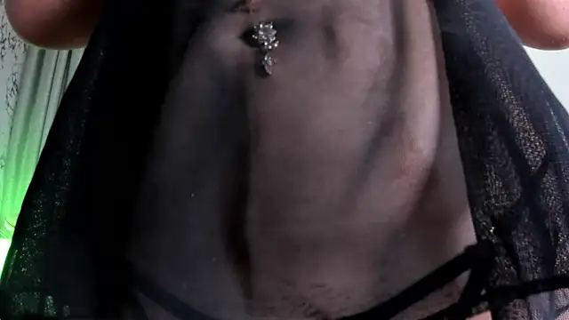 Snapshot of Naia_x chatting on March 2025 11:28:02 PM Naia x online show from March 2025 11:28:02 PM