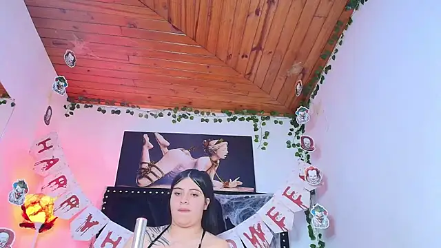 Snapshot of Naia_x chatting on October 2025 10:22:02 PM Naia x online show from October 2025 10:22:02 PM