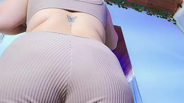 Snapshot of Naia_x chatting on November 2025 07:41:02 PM Naia x online show from November 2025 07:41:02 PM