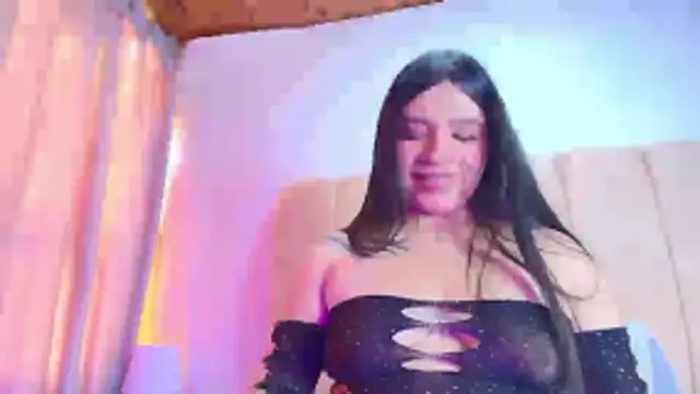 Naia x online show from March 2026 08:47:01 PM