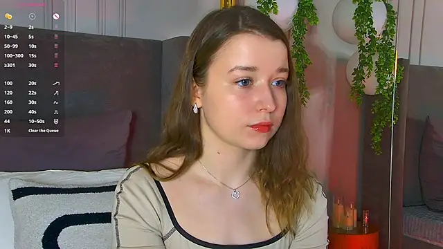 Snapshot of MichelleHaynes chatting on March 2025 03:19:01 PM MichelleHaynes online show from March 2025 03:19:01 PM