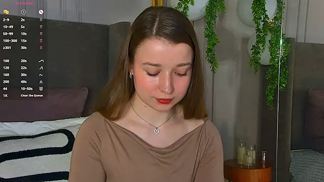 Snapshot of MichelleHaynes chatting on March 2025 08:53:01 PM MichelleHaynes online show from March 2025 08:53:01 PM