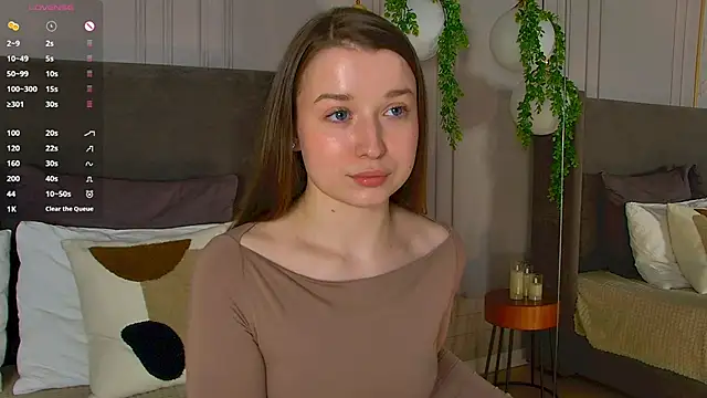 Snapshot of MichelleHaynes chatting on March 2025 04:14:02 PM MichelleHaynes online show from March 2025 04:14:02 PM