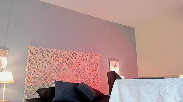 lupeebony online show from October 2025 07:26:01 PM