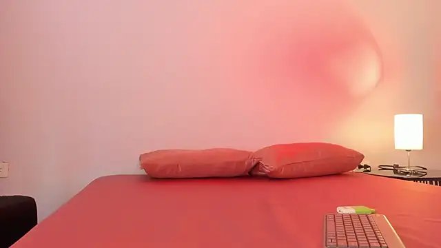 lupeebony online show from April 2026 07:20:01 PM