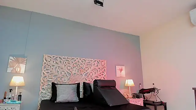 lupeebony online show from September 2025 07:36:02 PM