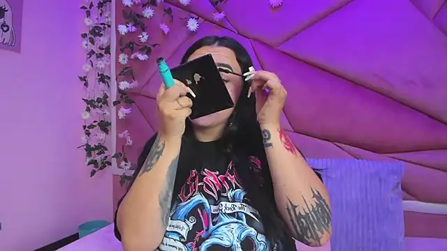 Victoria Rossy online show from November 2025 07:58:01 PM