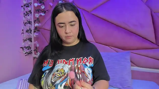 Victoria Rossy online show from November 2025 08:09:01 PM