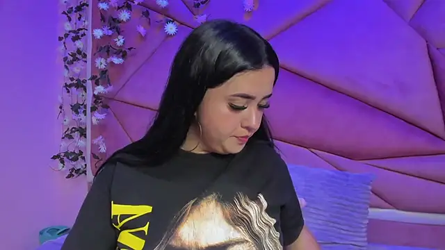 Victoria Rossy online show from December 2025 07:35:01 PM