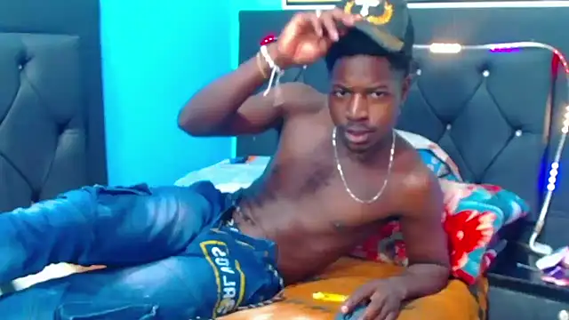 jaycolinss online show from January 2026 08:12:01 PM