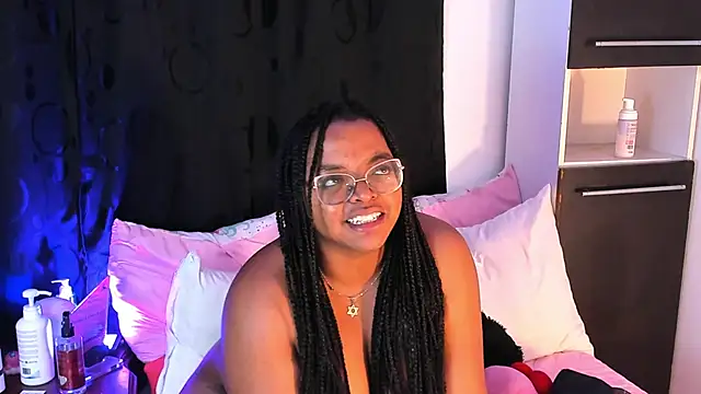 conielaurenth online show from September 2025 06:19:01 AM